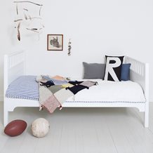 CHILDREN'S LUXURY JUNIOR BED in White