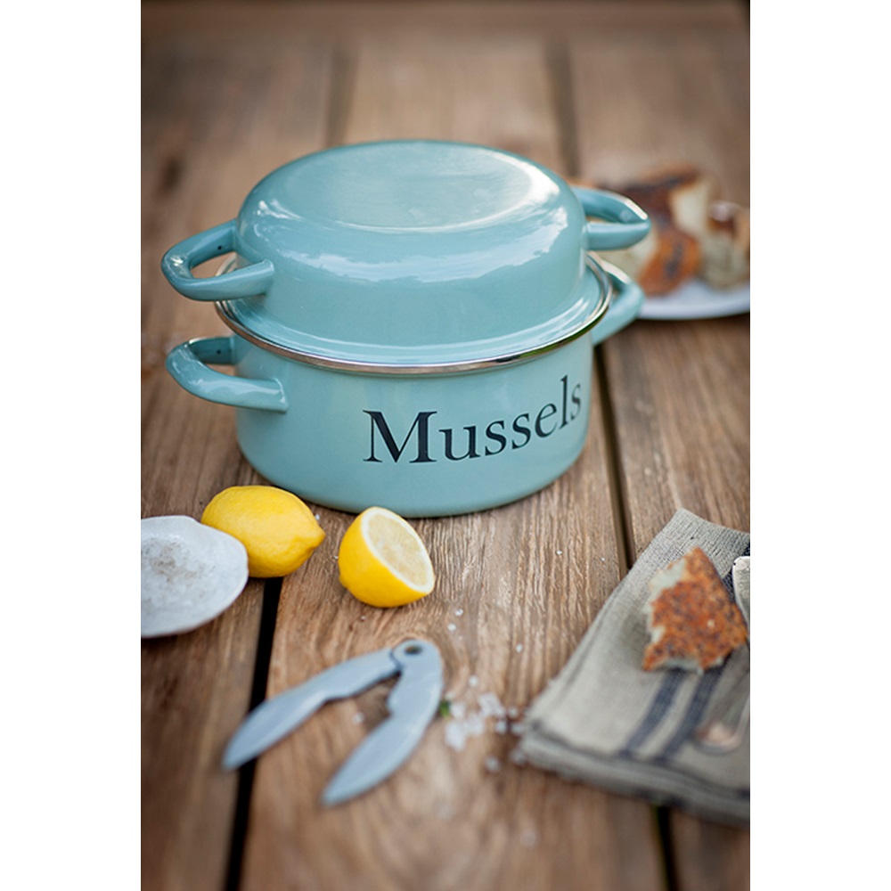  ENAMEL MUSSEL POT in Shutter Blue