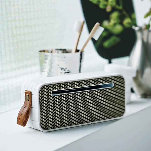 Portable-Bluetooth-Speaker-aMove-White