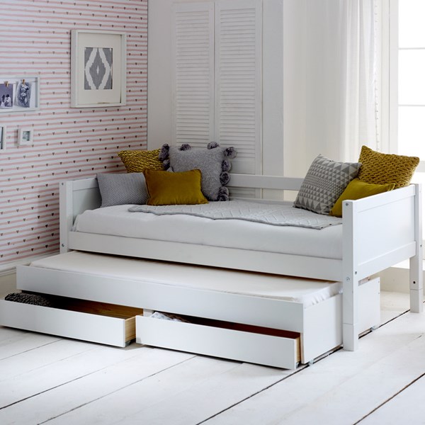 kids bed with guest bed