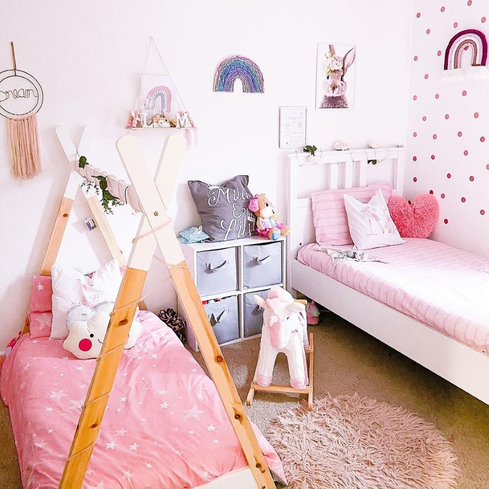 How to add colour to the kid’s bedroom without paint