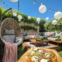 Host the Perfect Outdoor Pizza Party