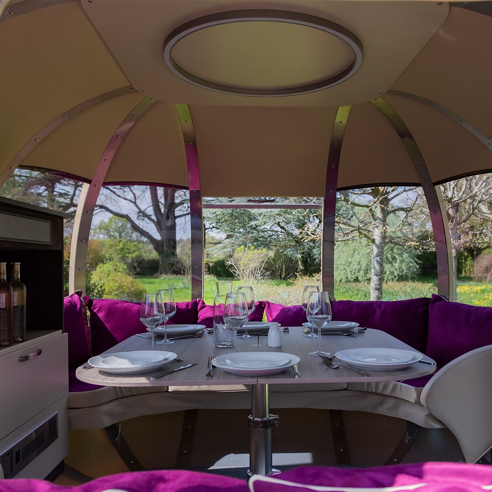 garden-Pod-with-Fully-Removable-Table