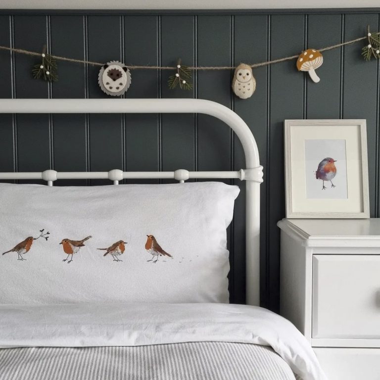 Big Animal Decor for Your Little One’s Bedroom