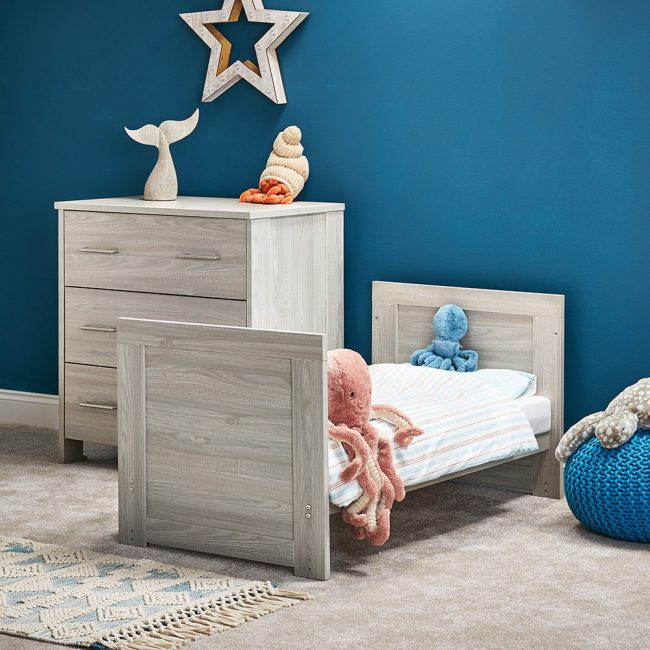 2-Set-Nursery-Bedroom-Furniture-with-Wardrobe-and-Chest-Drawers