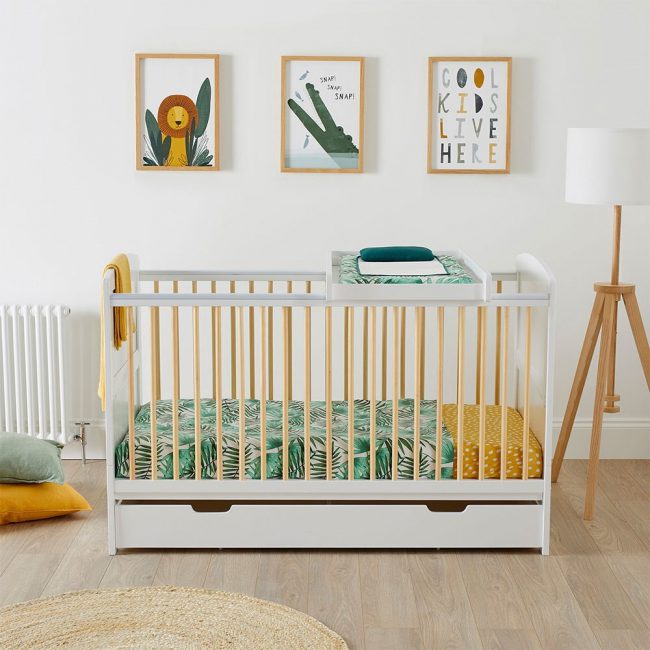 Coleby-Classic-Scandi-White-Cot-Bed-With-Top-Changer-And-Trundle