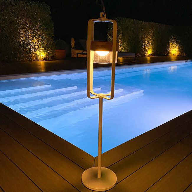 Garden-Light-with-Stand