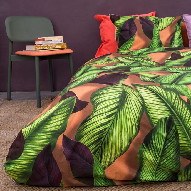Green-and-Pink-Leaves-Patterned-Duvet-Cover-Set-from-Snurk