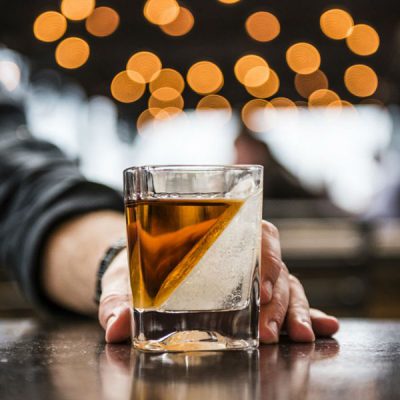 Whiskey-Wedge-Drinks-Tumbler-Lifestyle