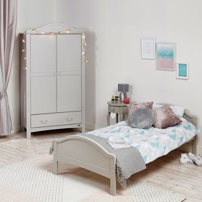 nursery with single bed