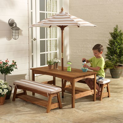 outdoor kid table