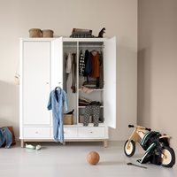 Product photograph of Oliver Furniture Contemporary Wood 3 Door Wardrobe In White Oak from Cuckooland