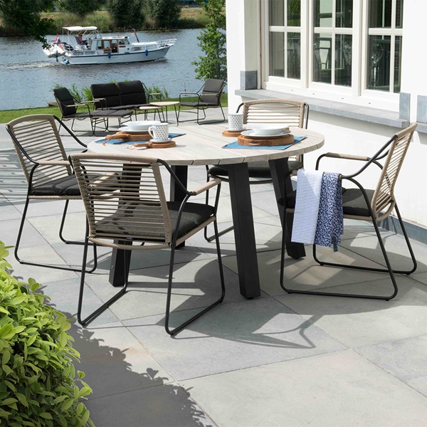 SCANDIC DINING TABLE AND CHAIRS SET by 4 Seasons Outdoor