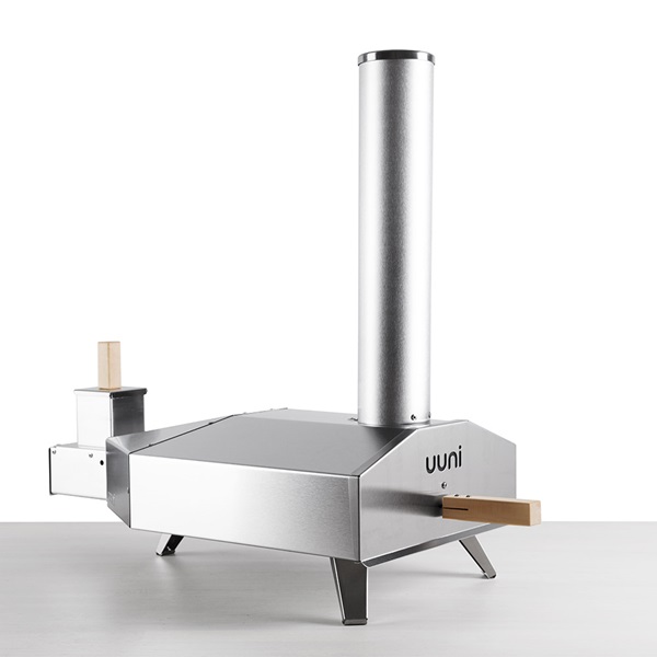 UUNI 3 WOOD-FIRED PIZZA OVEN with Stone Baking Board