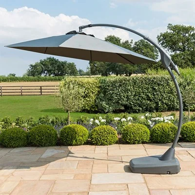 Maze Rattan Cantilever Banana Parasol with Free Winter Cover