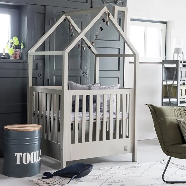 Loft quirky house baby cot