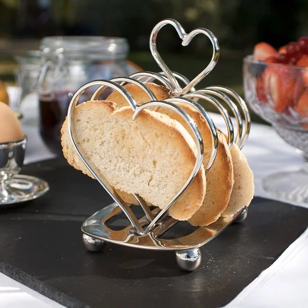 Love heart culinary concepts toast holder
