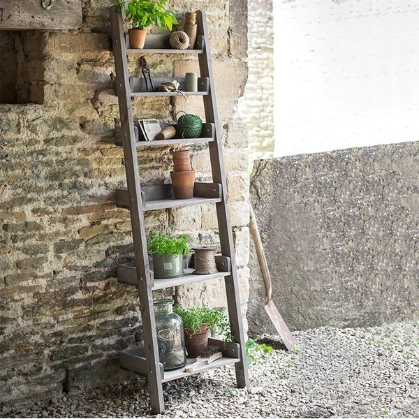 Aldsworth wooden narrow ladder