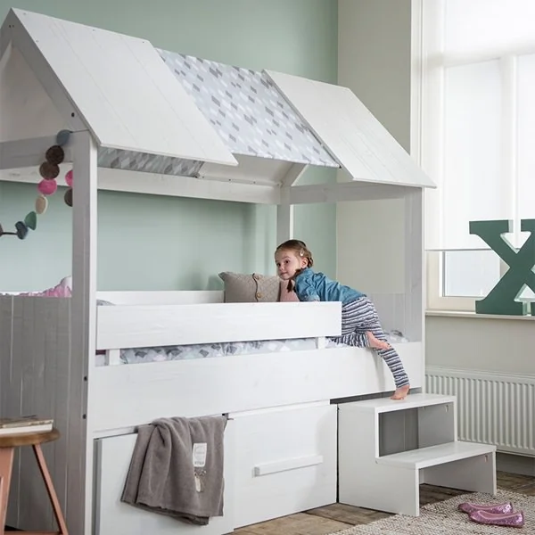 Coming kids salty cabin bed with steps