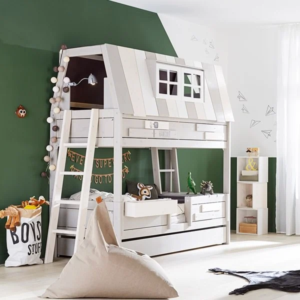Kids adventure high sleeper hangout bed