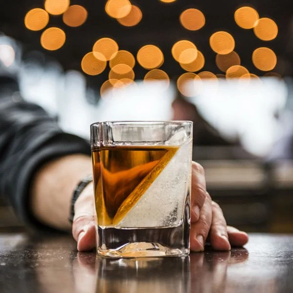 Whiskey wedge drinks tumbler lifestyle