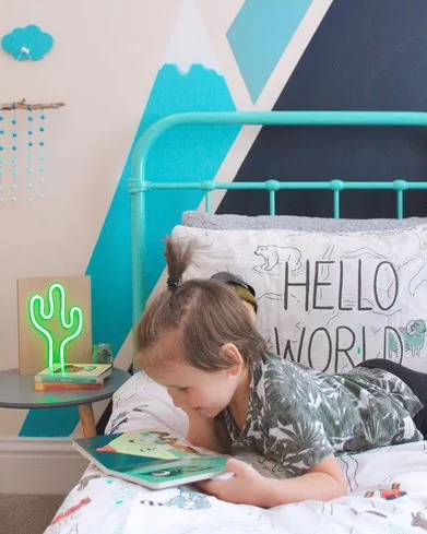 How to Keep Kids’ Sleep on Track Over the Summer Holidays