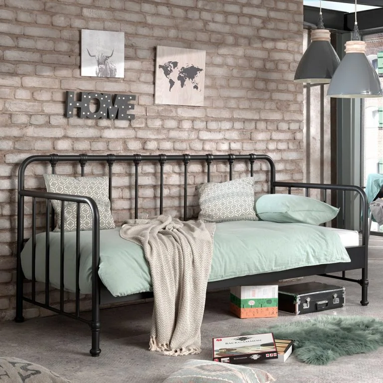 Bronxx black day bed