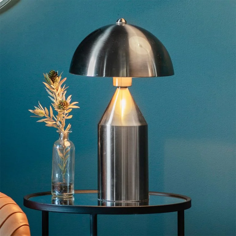 Metalic modern table lamp