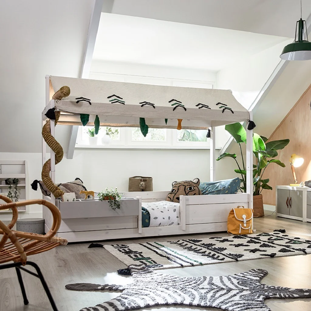 Lifetime 4 in 1 bed with wildlife fabric canopy