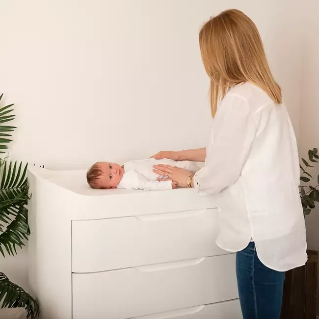 Gaia baby changing unit with storage drawers