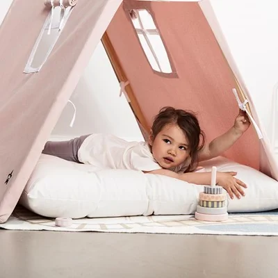 Kids concept play tent with windows