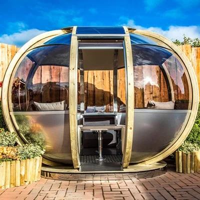 Outdoor dining oval pod