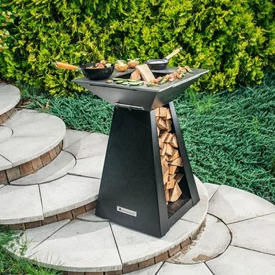 Wood burning garden fire pit with steel grill plate