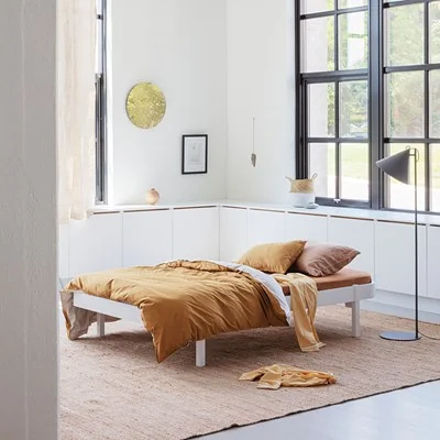 Wood double lounger bed in white from oliver furniture