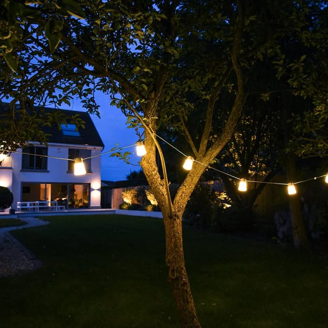 10-Bulb-String-Lights-for-Indoors-and-Outdoors