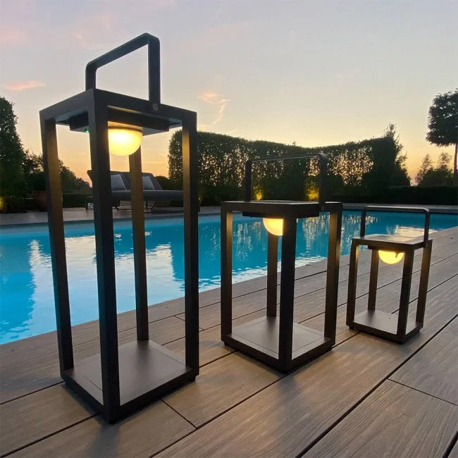 Black-Metal-Solar-Garden-Lights