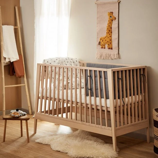 Leander-Linea-Cot-with-Beech-Bars