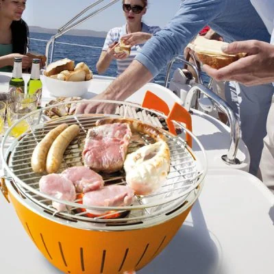 Lotus-Grill-Lifestyle-Boating