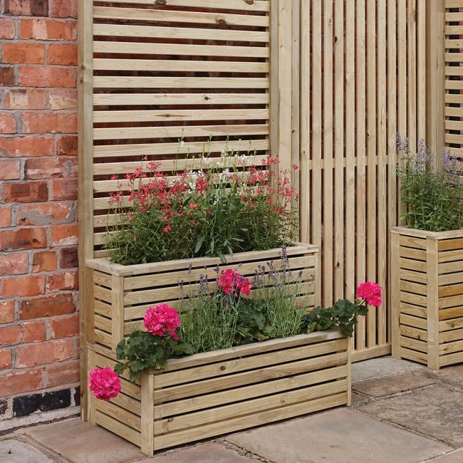 Outdoor-Wooden-Tier-Planter-Set