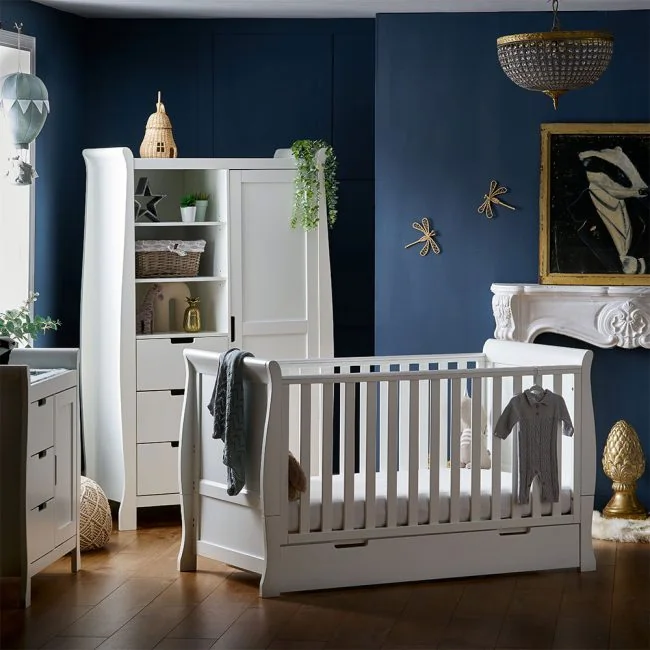 Stamford-Classic-Three-Piece-Room-Set-White