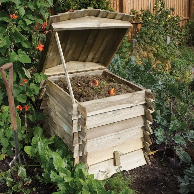 Wooden-Beehive-Shaped-Garden-Composter
