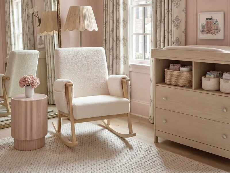 Bebe & Beyond Storyteller Nursing Chair Off White