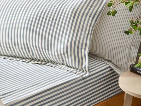 Yard Hebden striped fitted bed sheet in 100% cotton