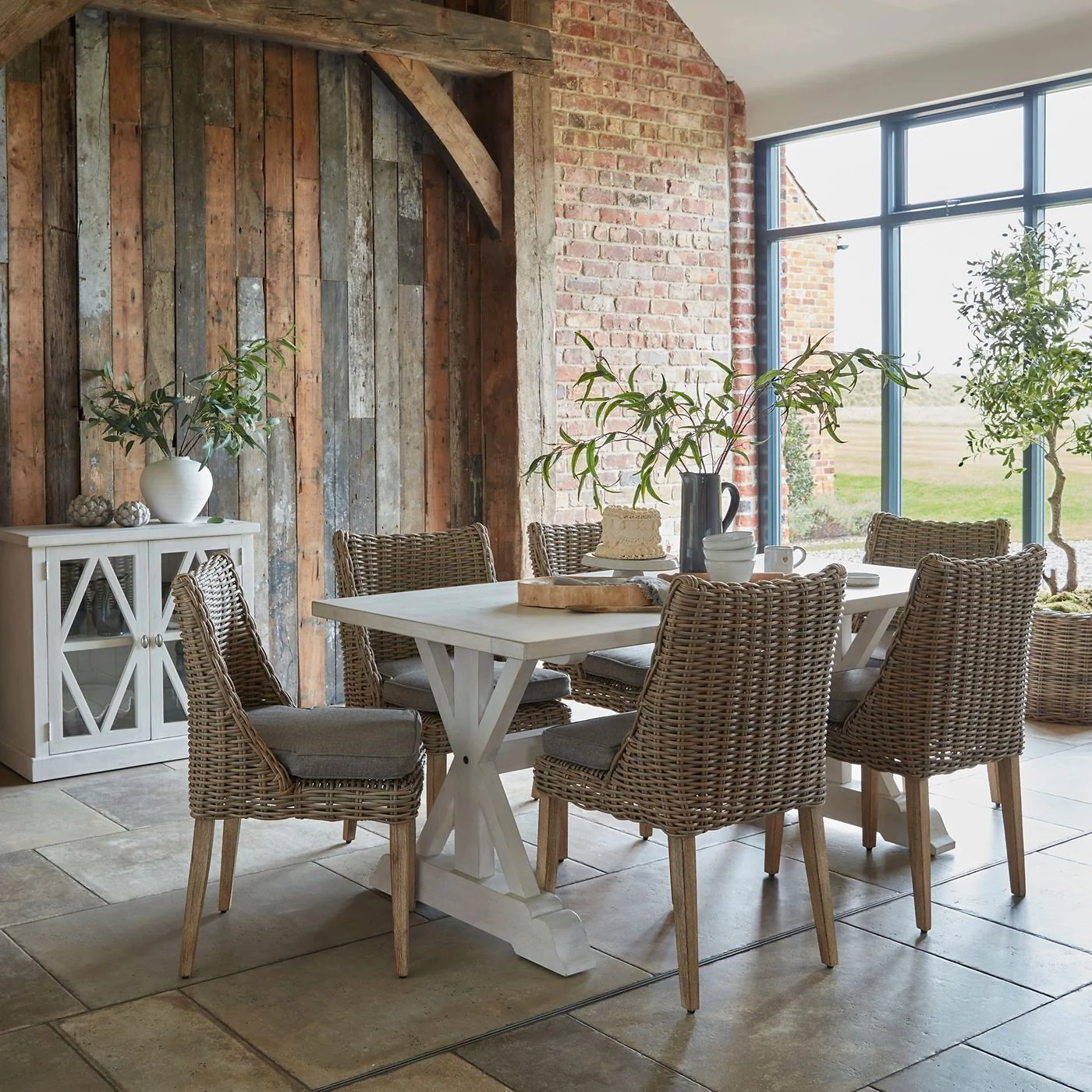 Amalfi Collection Outdoor Round Dining Chair image 4