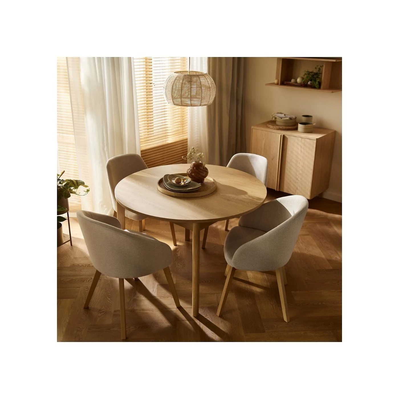 Vox Well Round Extendable Dining Table