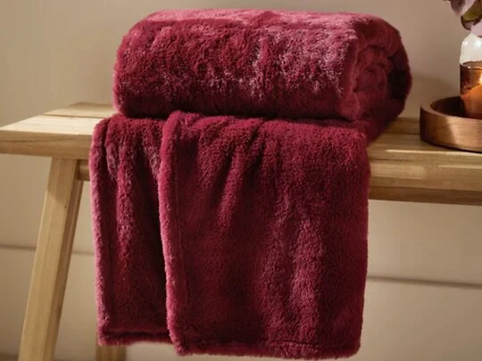 Furn Kallu Faux Fur Throw