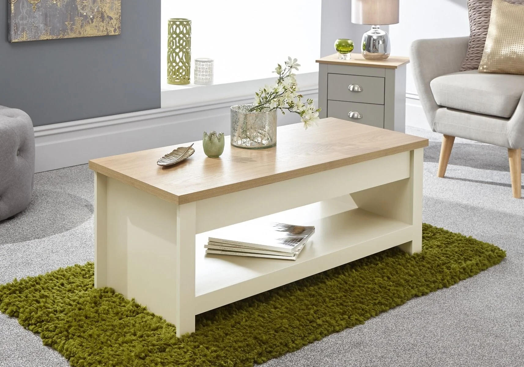 Lift top coffee table with storage compartment