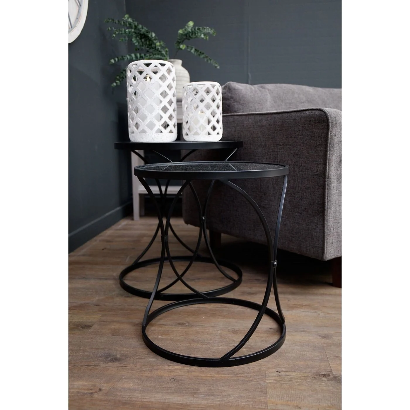 Concaved Set Of Two Black Mirrored Side Tables image 7