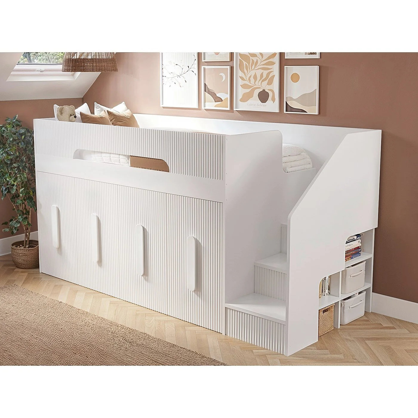 Flair Alexis Mid Sleeper with 4 Pull-Out Wardrobes Ribbed